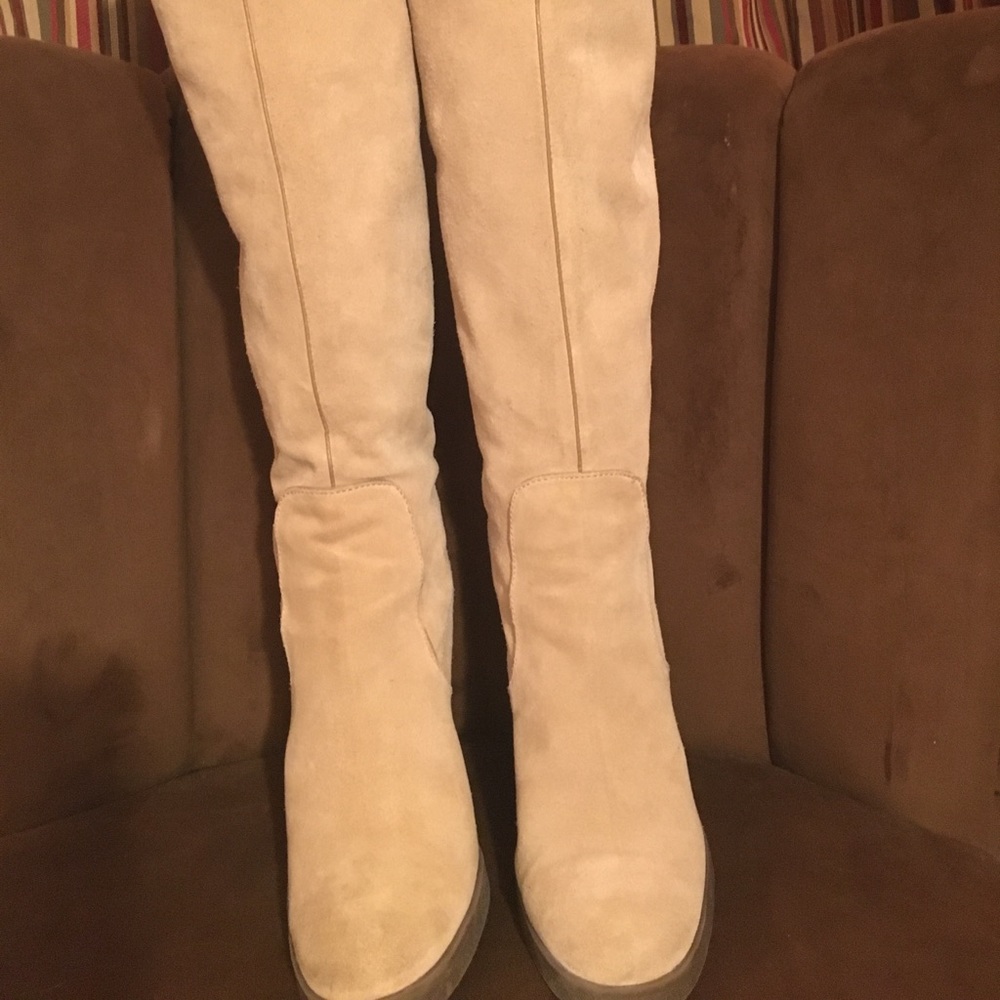 Calvin Klein bootsSize 8